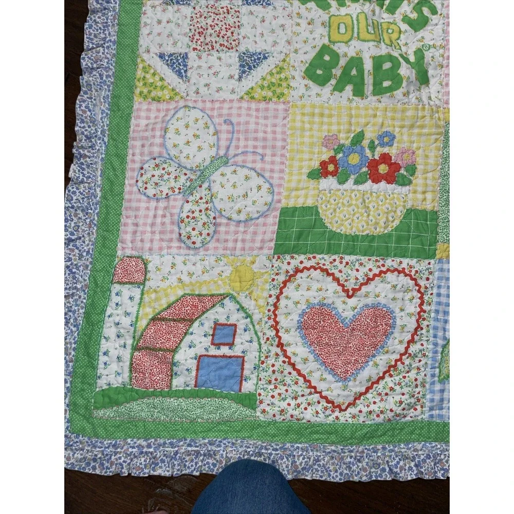 Vintage Baby Blanket Quilt Thats Our Baby‎ Handmade 37 x 47 Inches Ruffle Trim
